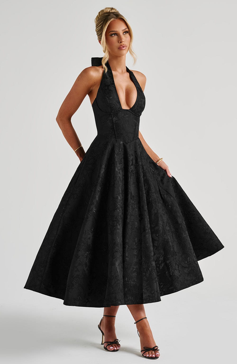 Gisella – Vintage Bow Halter Dress