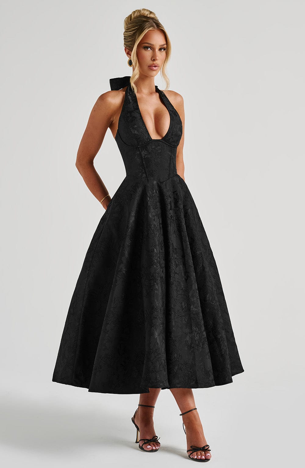 Gisella – Vintage Bow Halter Dress