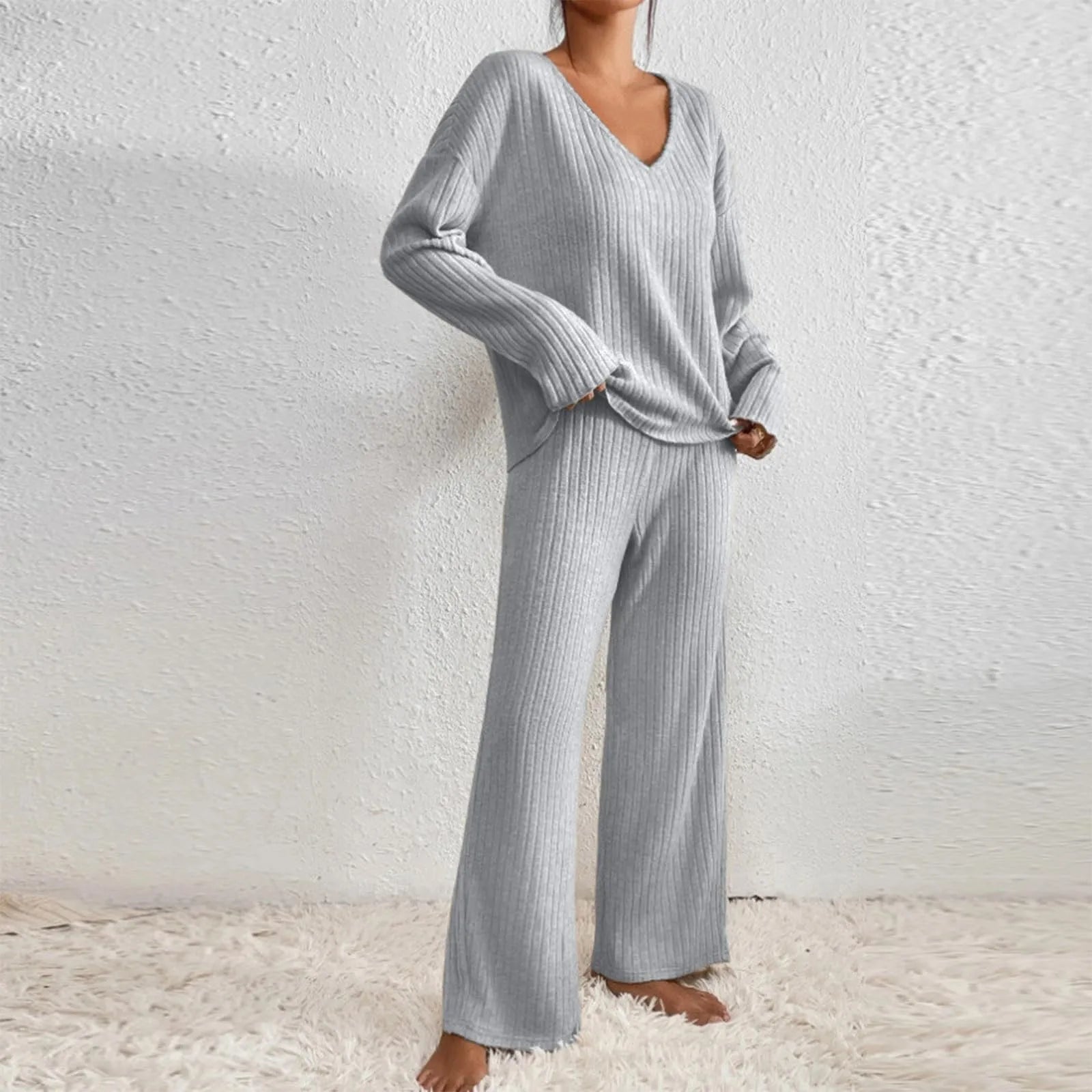 KNITTED - 2 - PIECE SET