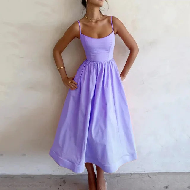 Sophie – Elegant Scoop Neck Strap Dress