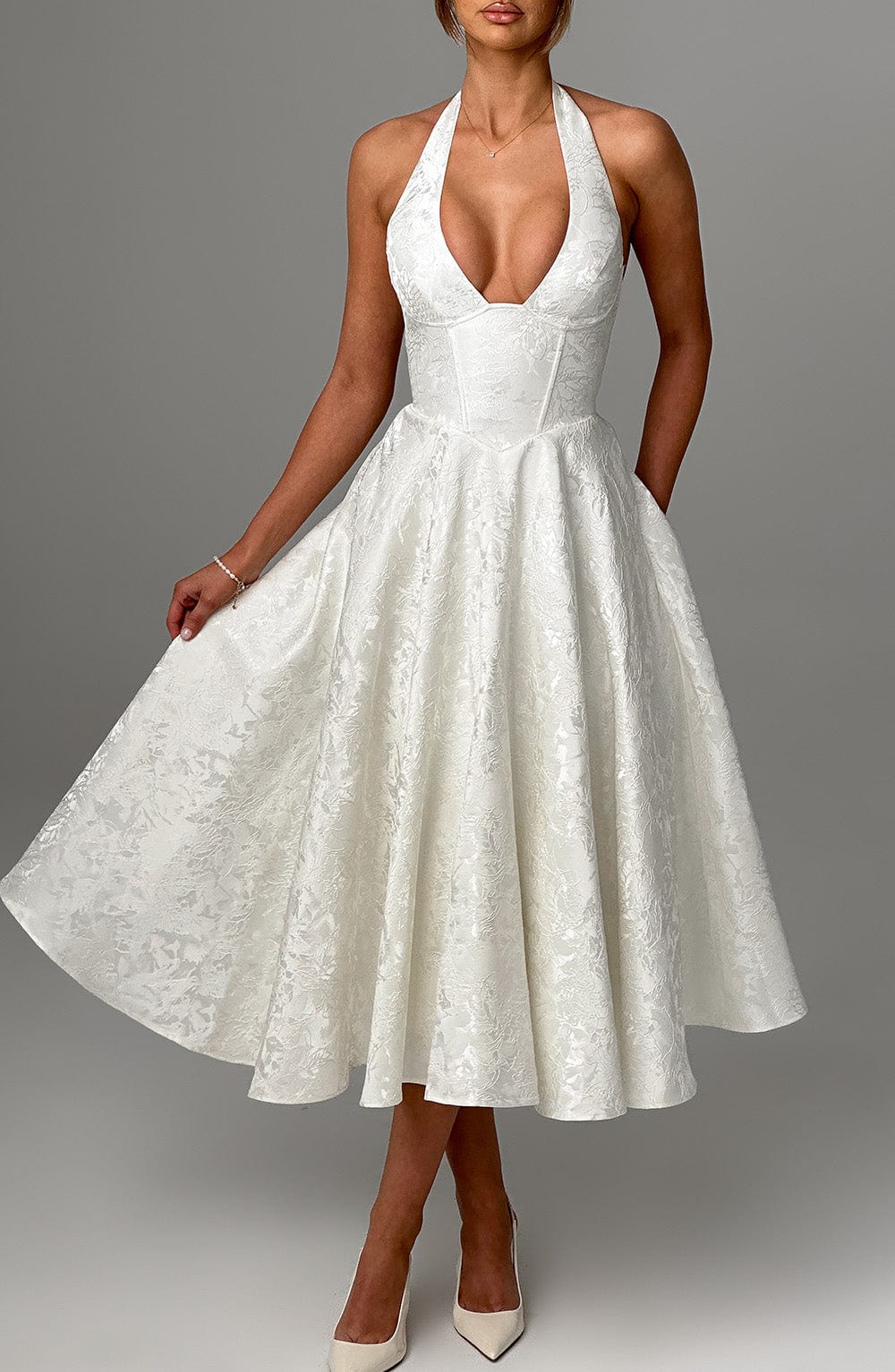 Gisella – Vintage Bow Halter Dress