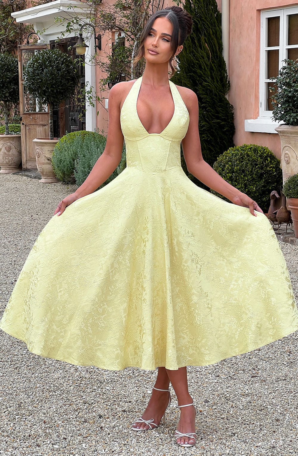 Gisella – Vintage Bow Halter Dress