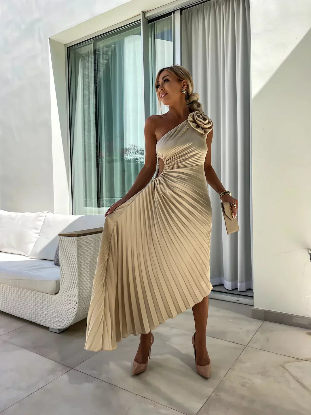 Isla | Stunning One-Shoulder Floral Dress