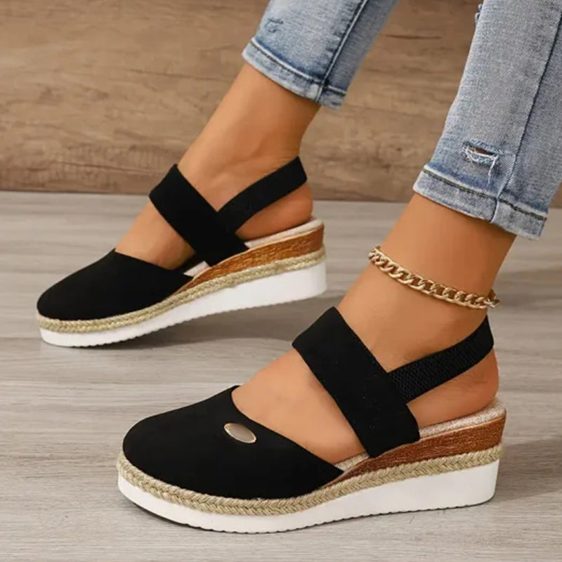 Delilah - strapped sandal with low wedge heel